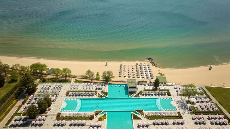 Secrets Sunny Beach Resort gallery image 2