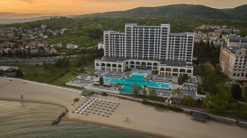 Secrets Sunny Beach Resort gallery image 22