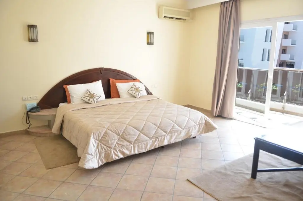 Intouriste Apartments gallery image 16