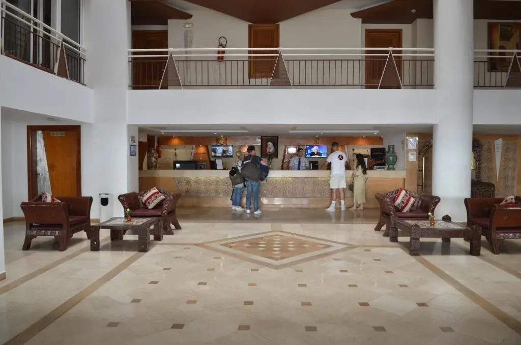 Intouriste Apartments gallery image 3