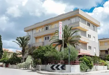 Mistral Hotel