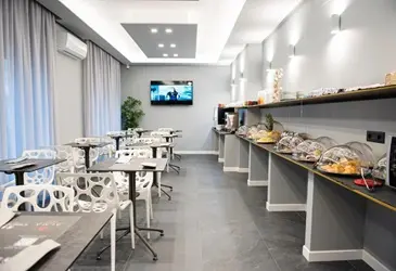 Alma Hotel