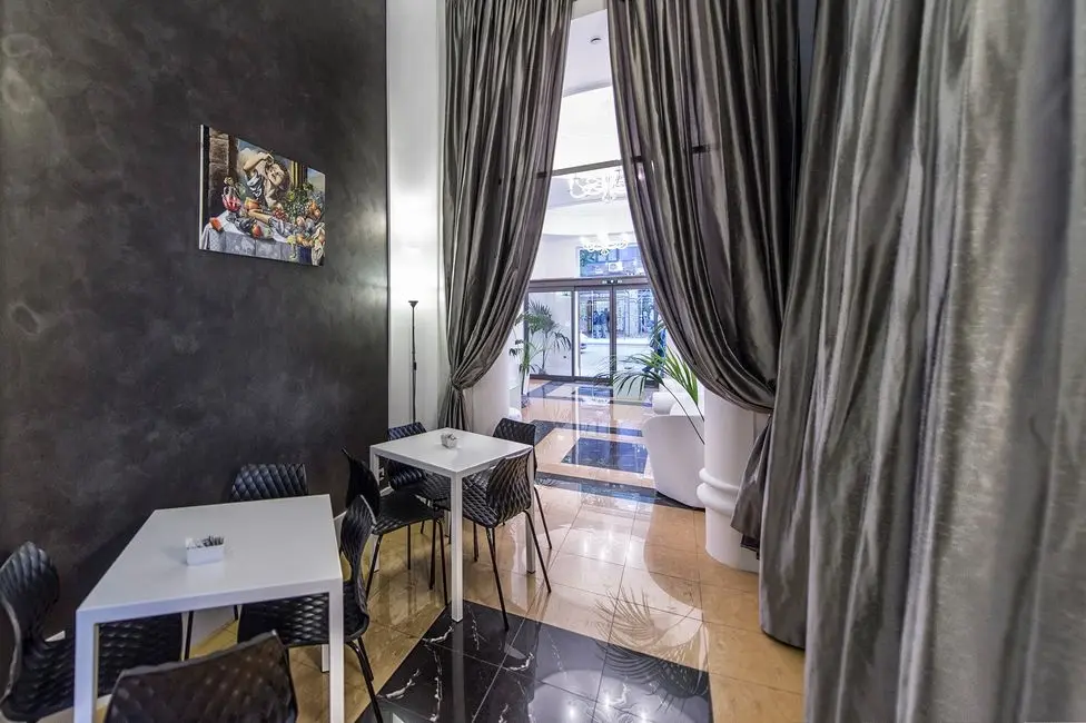 Artemisia Palace Hotel gallery image 3