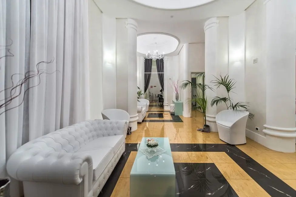 Artemisia Palace Hotel gallery image 9