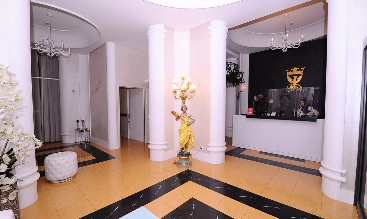 Artemisia Palace Hotel