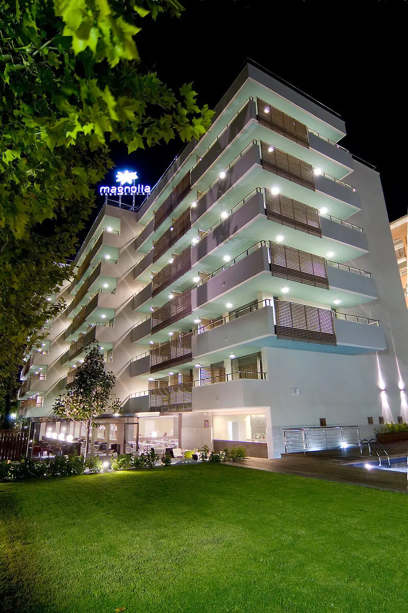 Magnolia Hotel Salou - Adults Only gallery image 3
