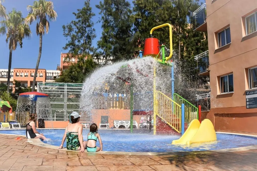 Sunclub Salou Aparthotel gallery image 3