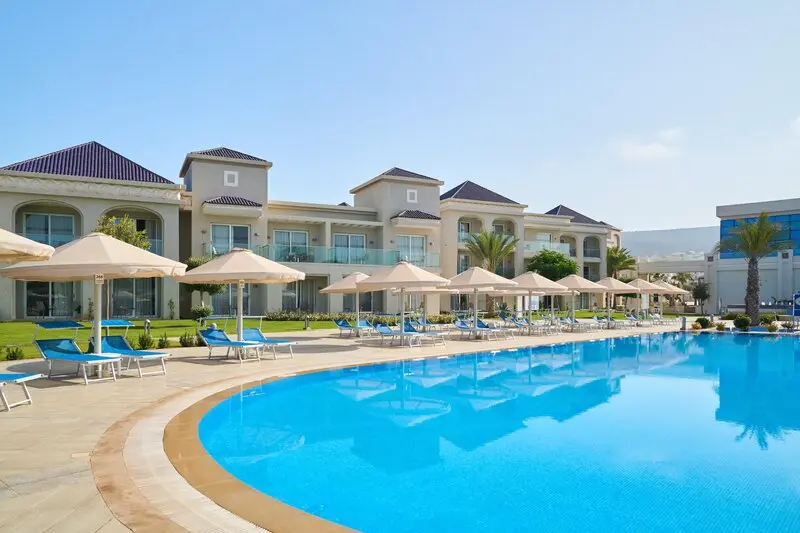 Pickalbatros White Beach Resort