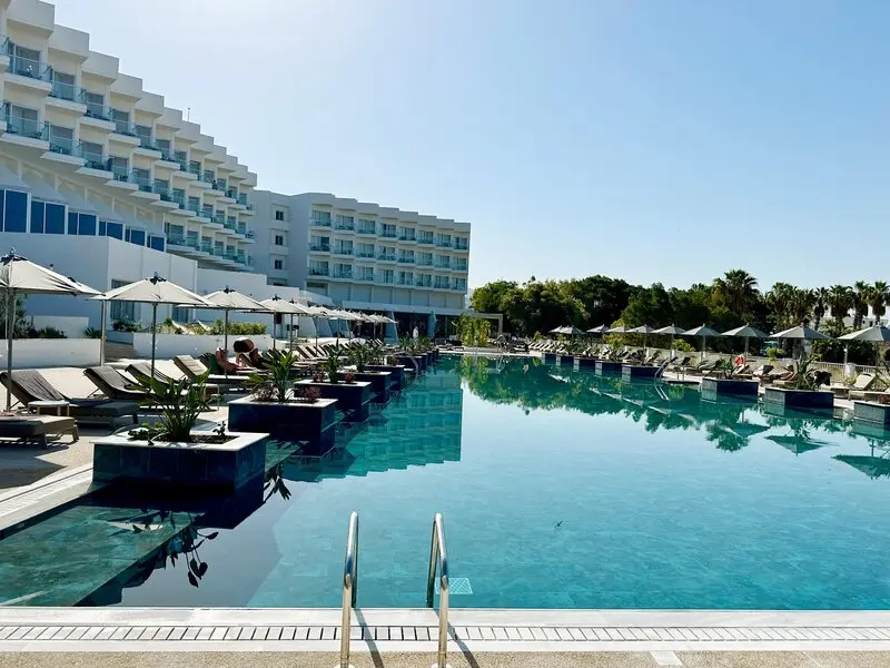 Cali Resort & Spa gallery image 2