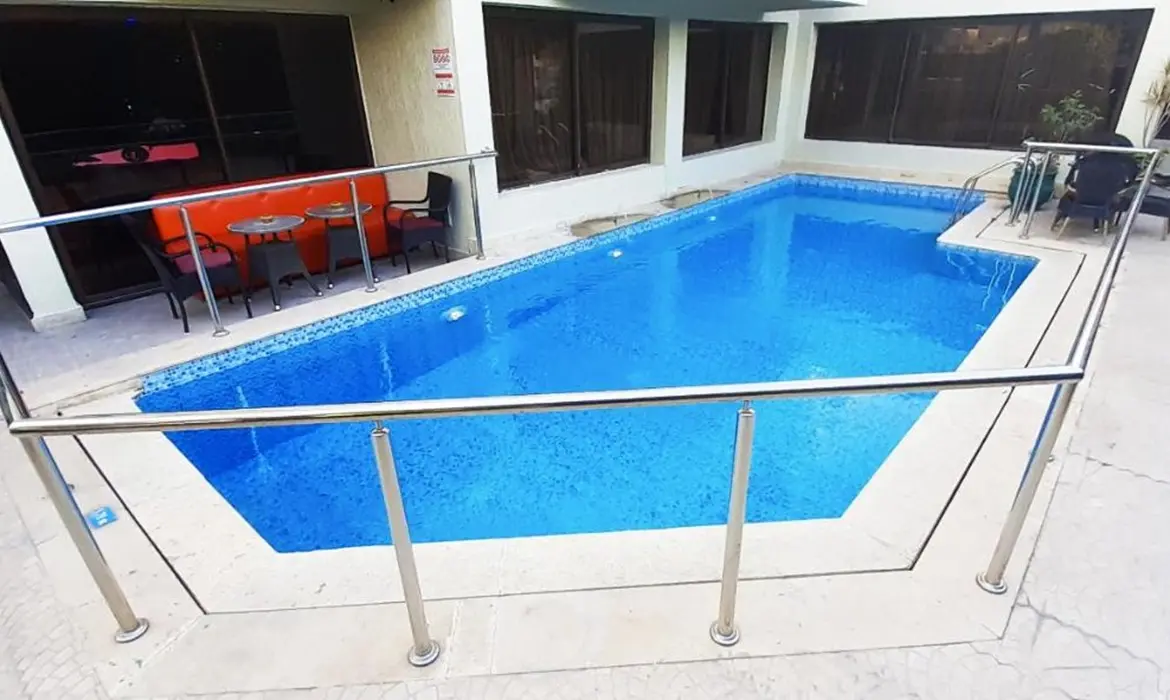 New Farah Hotel