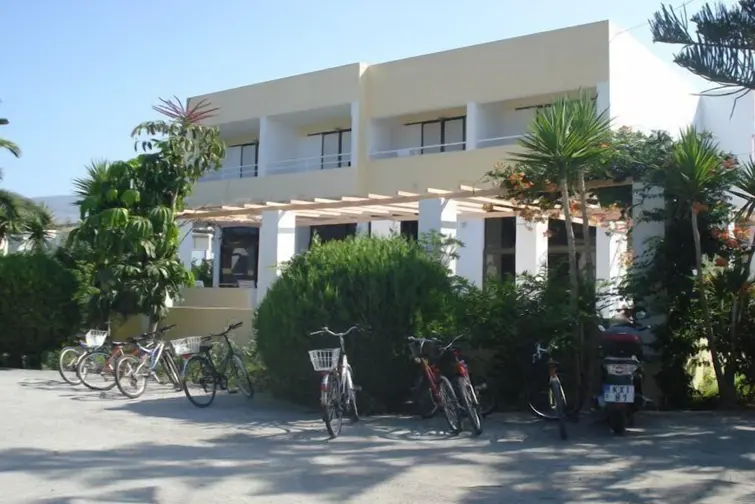 Iris Hotel gallery image 15