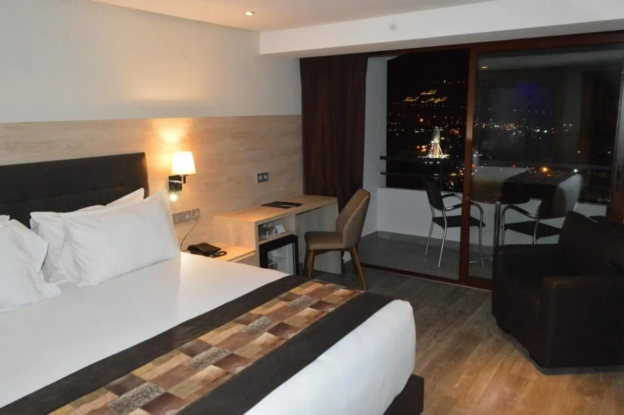 Anezi Tower Hotel gallery image 8