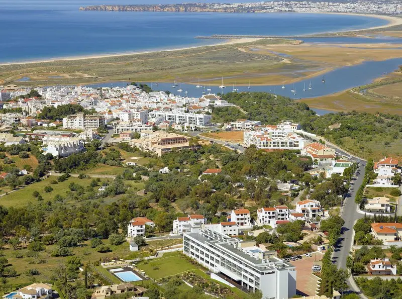 Pelican Alvor gallery image 6