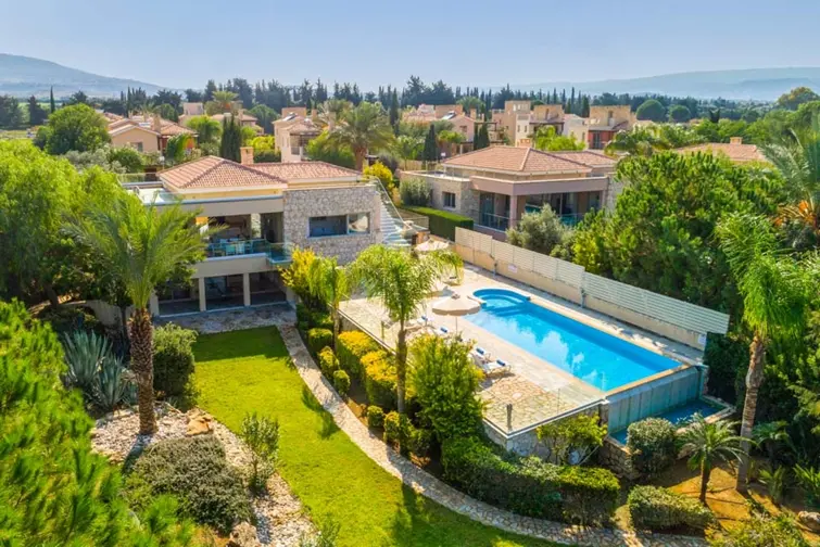 Harmonia Beach Villa