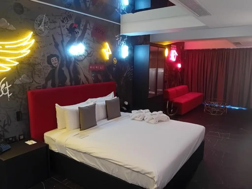 So City Hotel gallery image 14
