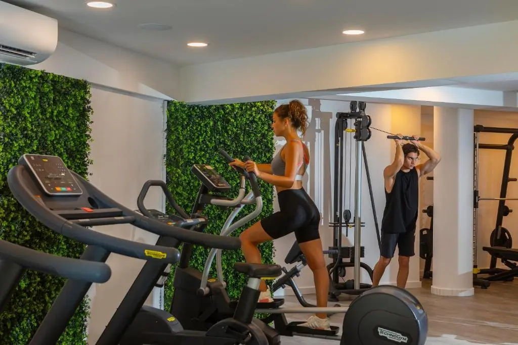 Leonardo Crystal Cove Hotel and Spa By the Beach gallery image 20