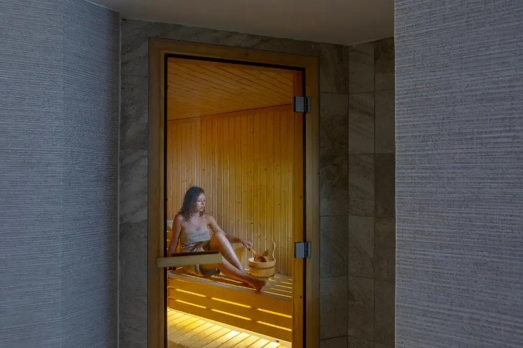 Leonardo Crystal Cove Hotel and Spa By the Beach gallery image 22