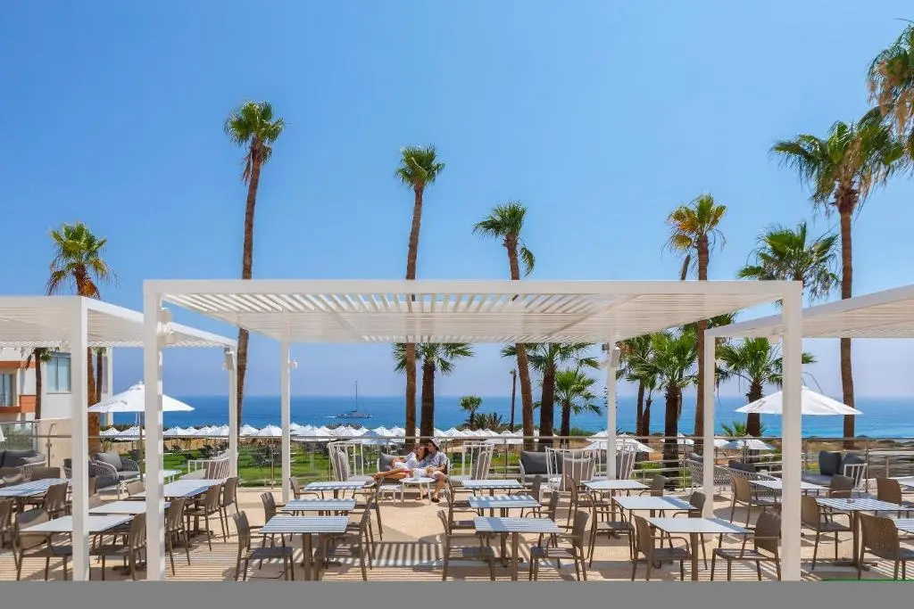 Leonardo Crystal Cove Hotel and Spa By the Beach gallery image 8