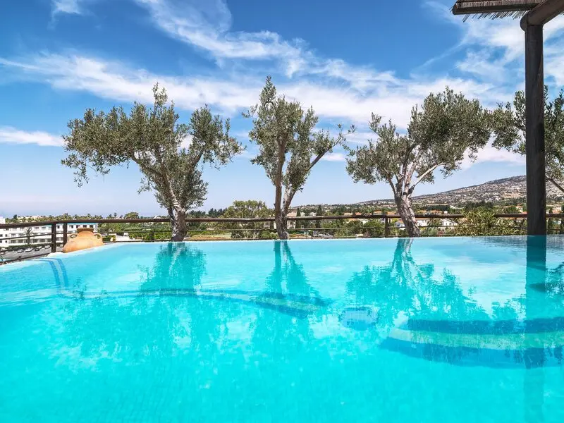 Coral Beach Hotel & Resort gallery image 15