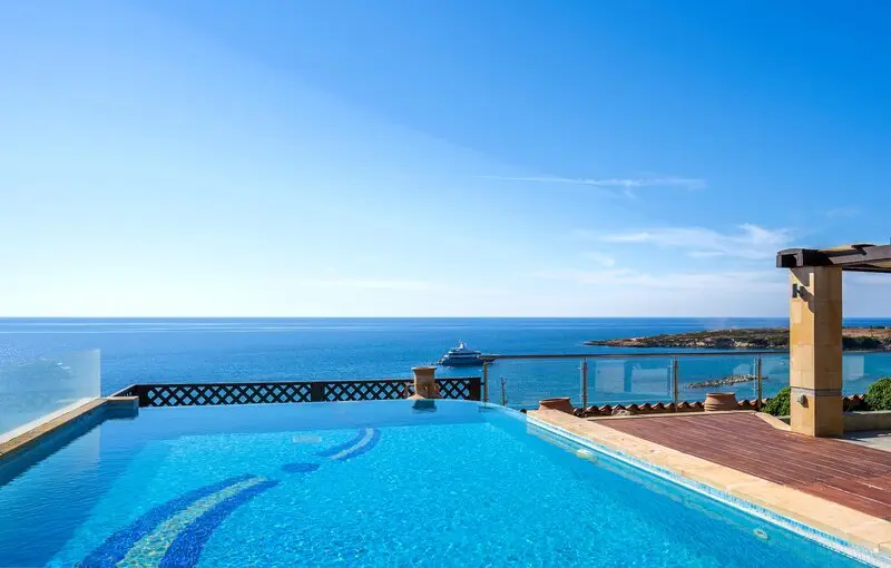 Coral Beach Hotel & Resort gallery image 18