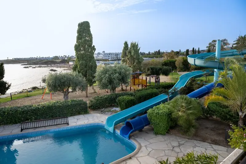 Coral Beach Hotel & Resort gallery image 8