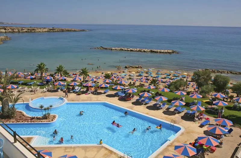 Corallia Beach Hotel Apartments gallery image 1