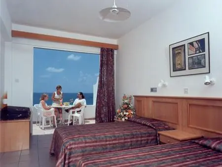 Corallia Beach Hotel Apartments gallery image 8