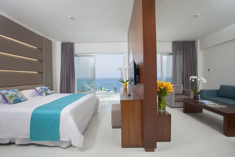 King Evelthon Beach Hotel & Resort gallery image 10