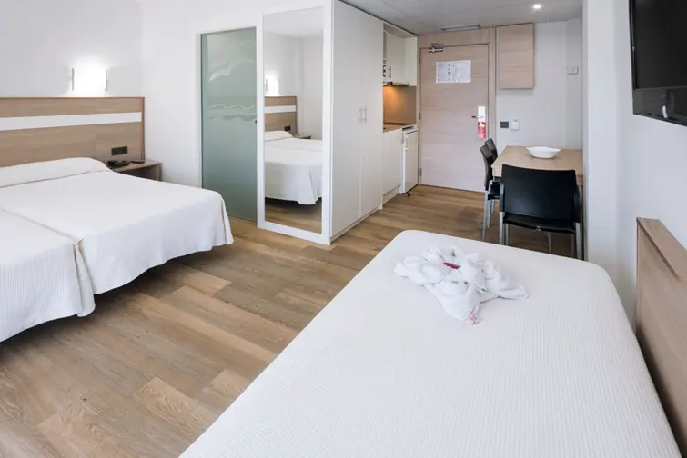 Aparthotel Marinada gallery image 7