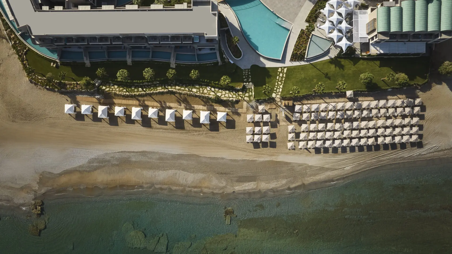 Amira Luxury Resort gallery image 3
