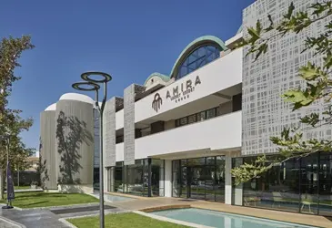 Amira Luxury Resort