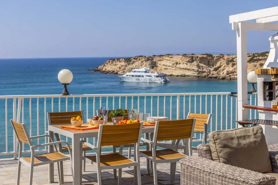 Katina Beach Villa