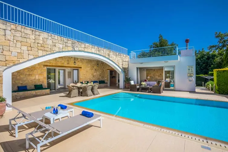 Villa Stephanos