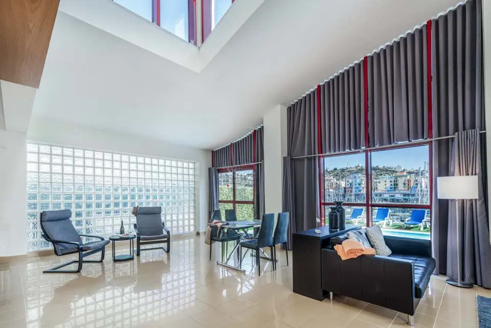Villa Malibu Marina