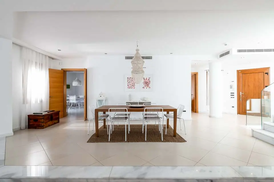 Love White Villa