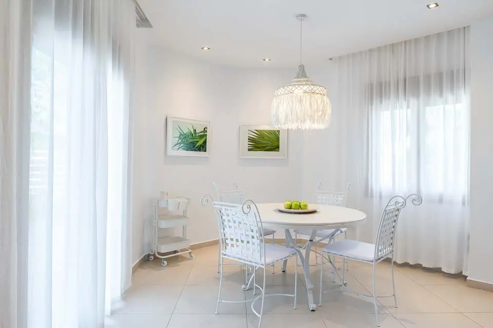 Love White Villa
