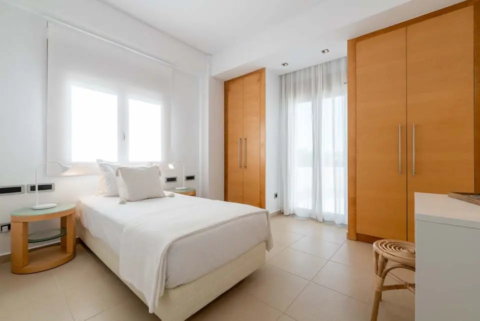 Love White Villa