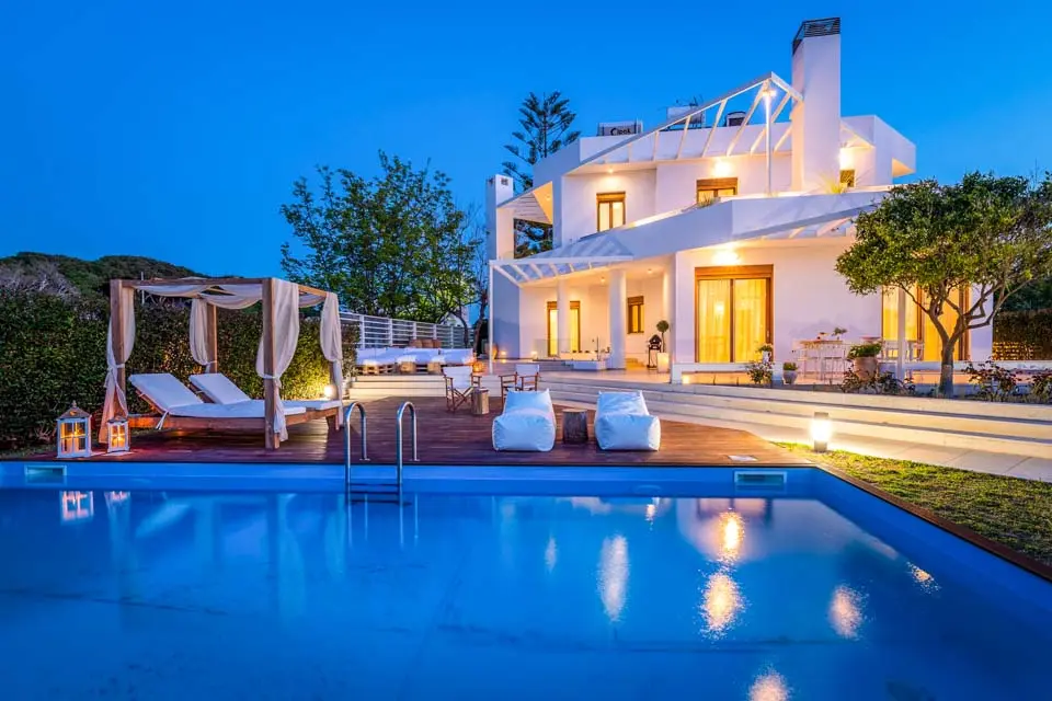 Love White Villa
