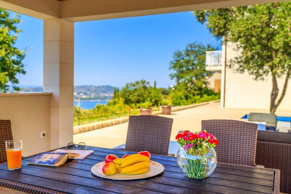 Villa Hillside Nest