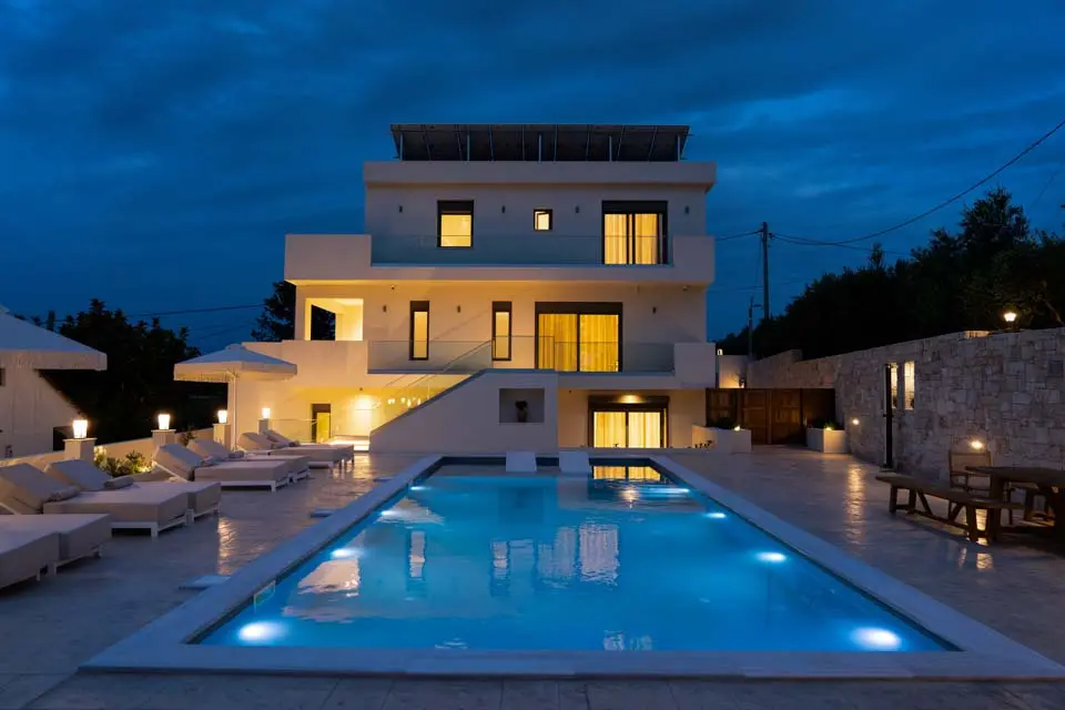 Mamfredas Luxury Residence
