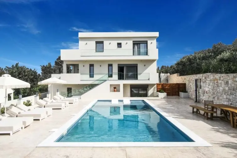 Mamfredas Luxury Residence