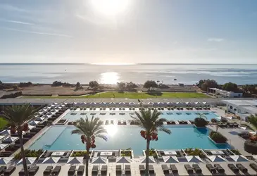 Gennadi Grand Resort