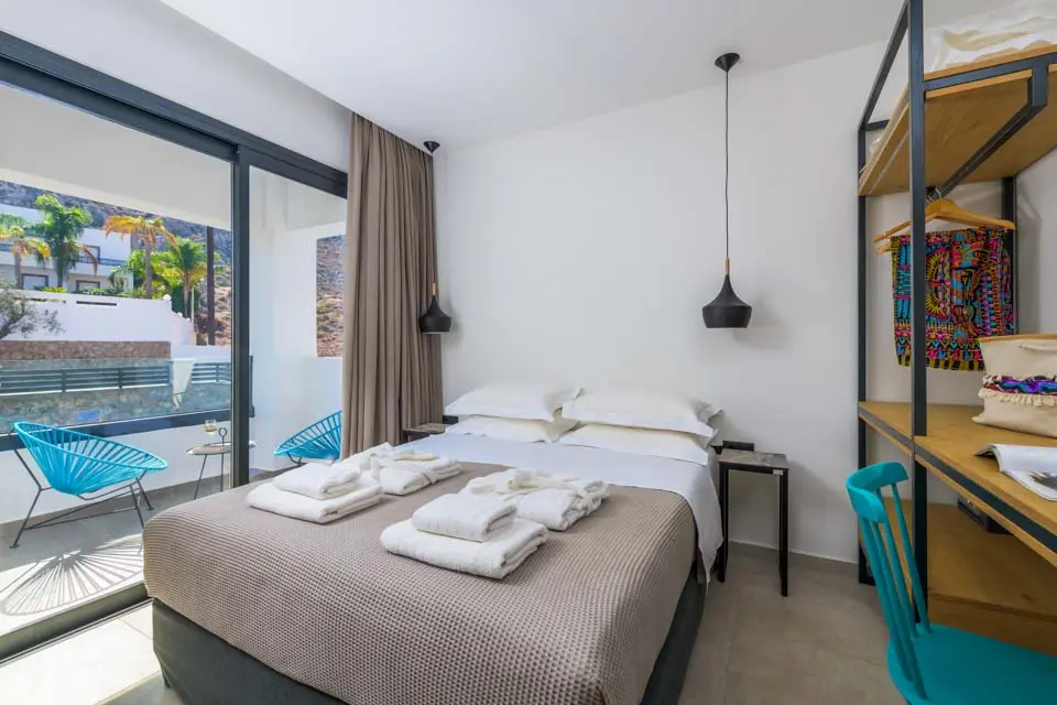 Lambis Athina