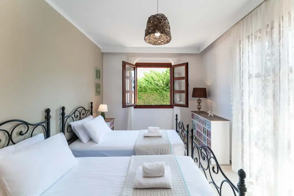 Lindos Emerald
