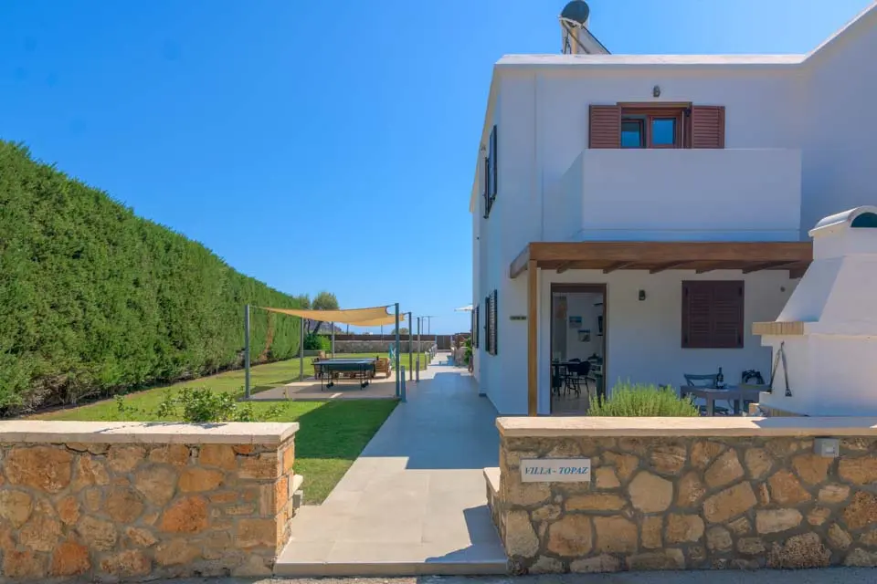 Lindos Topaz