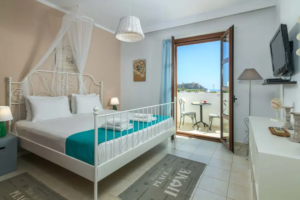 Lindos Topaz