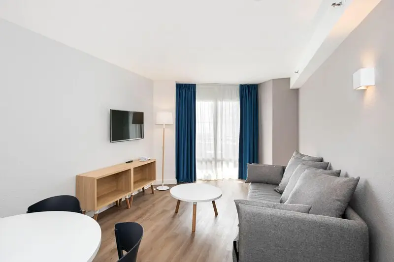 Sol Puerto Marina (AGP)(Sol Timor Apts) gallery image 14