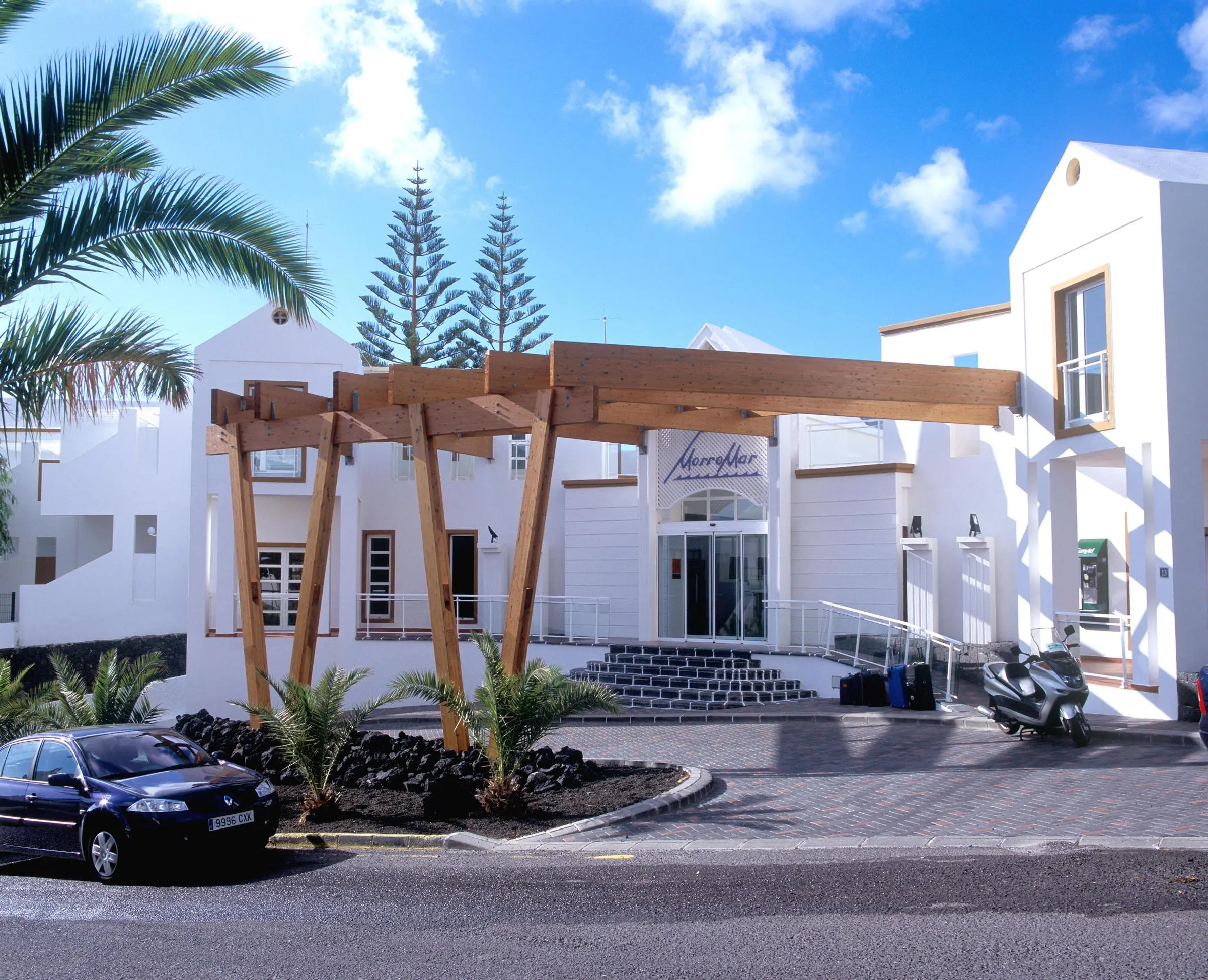 LIVVO Morromar Apartments gallery image 4