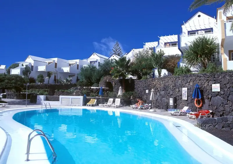 LIVVO Morromar Apartments
