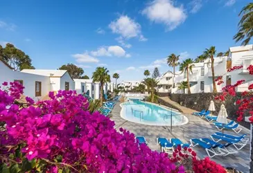 LIVVO Morromar Apartments